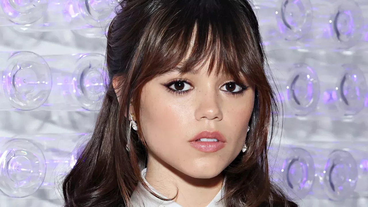 Jenna Ortega's Beetlejuice Sequel Release Date, Cast, Trailer, and