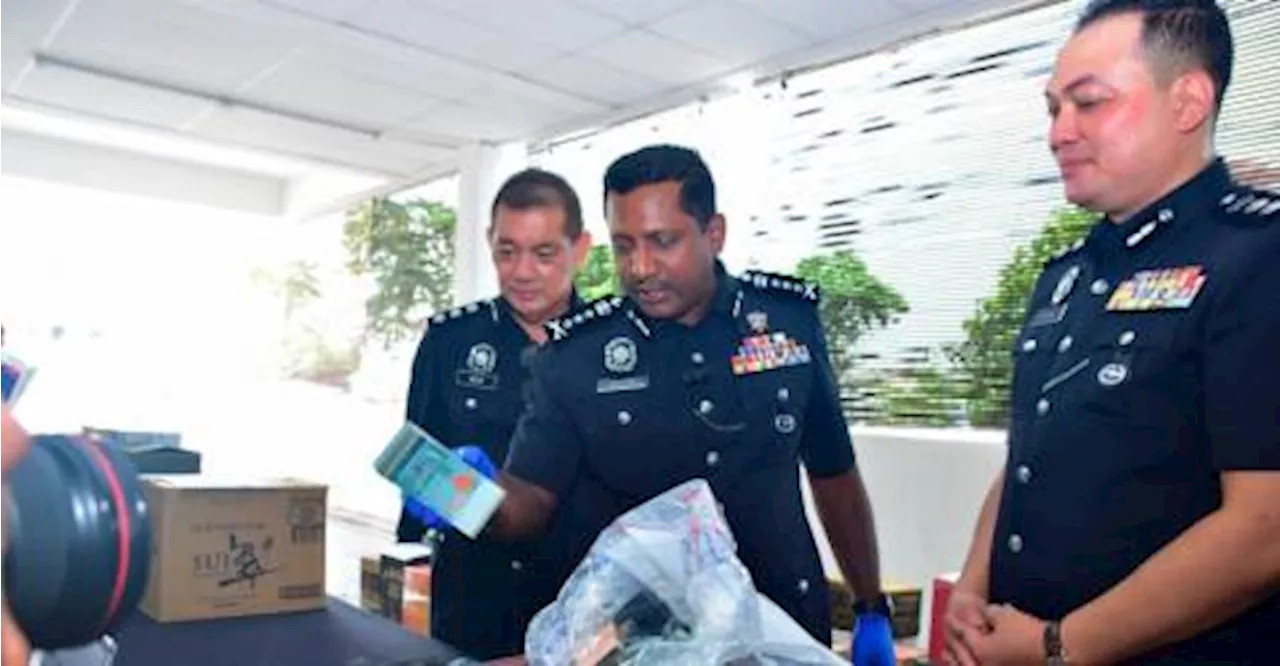 Bagasi berisi wang tunai lebih RM500,000 ditemukan, polis kesan pemilik