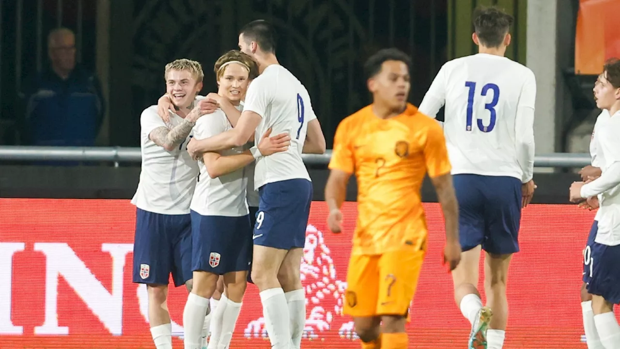 Jong Oranje gaat met zes debutanten onderuit tegen Jong Noorwegen