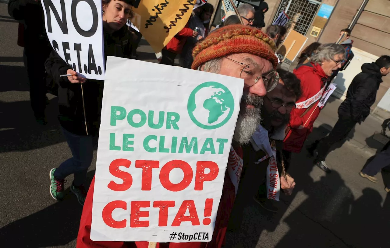 Ceta : Emmanuel Macron défend le traité au lendemain de son rejet par le Sénat français