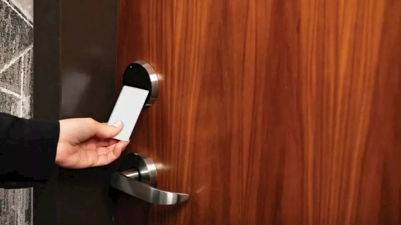 Researchers pose as hackers, exposing security flaw that could open your hotel-room door