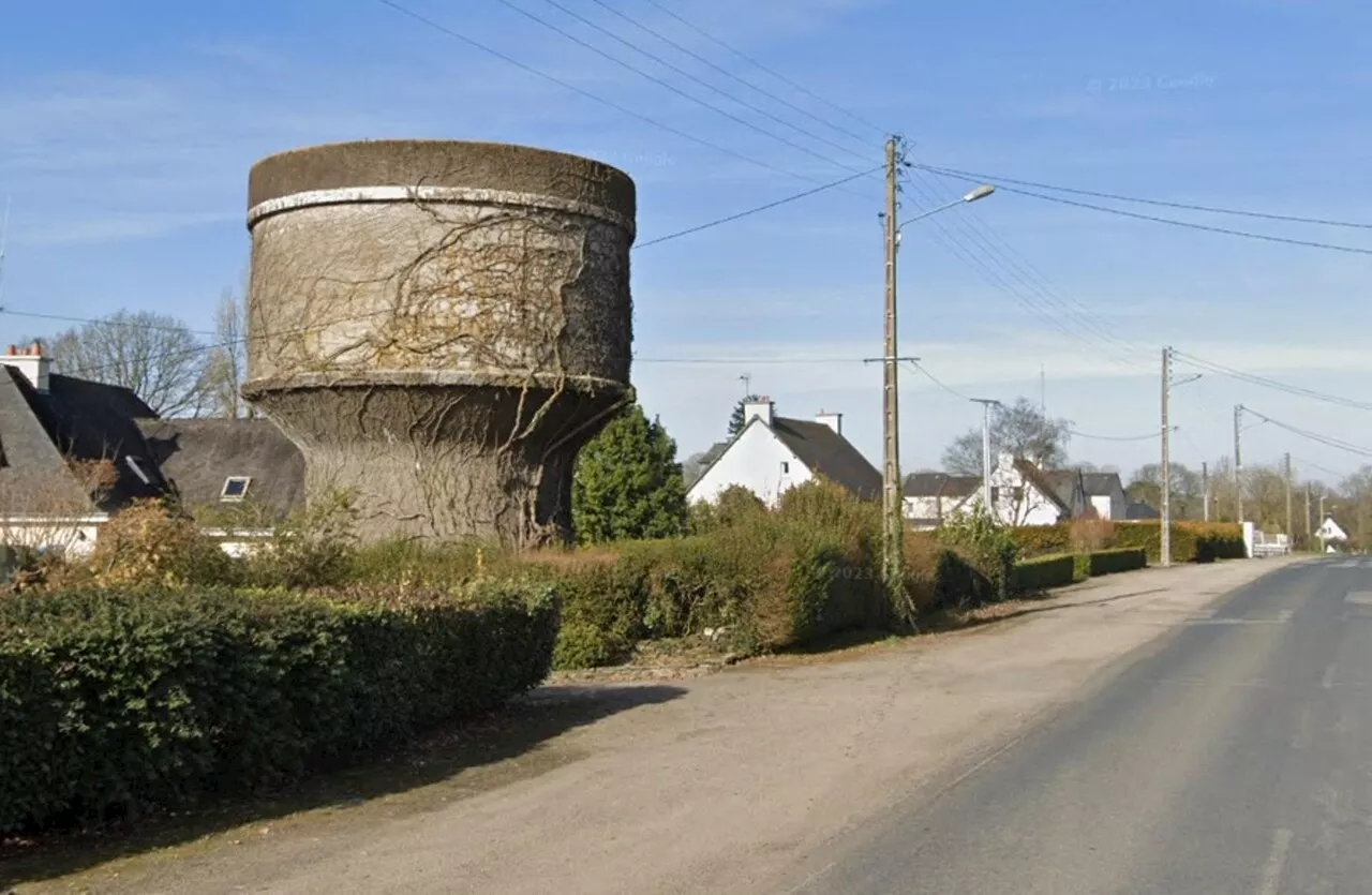 Maison insolite : qui veut vivre dans ce château d'eau en Centre Bretagne ?