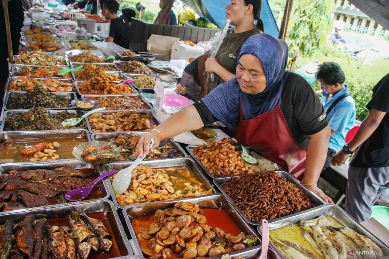 'Takjil War' berkah Ramadhan, tapi hati-hati jangan berlebihan