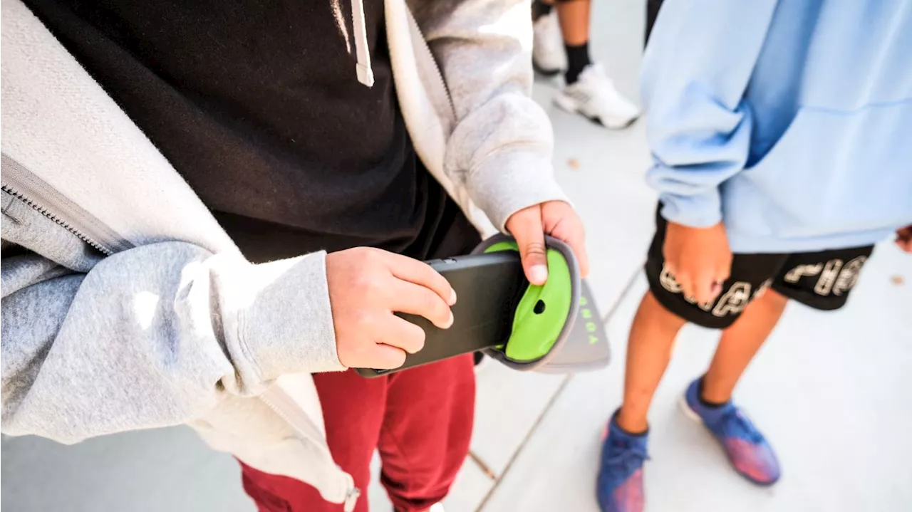 The new school essential: A Yondr cellphone pouch