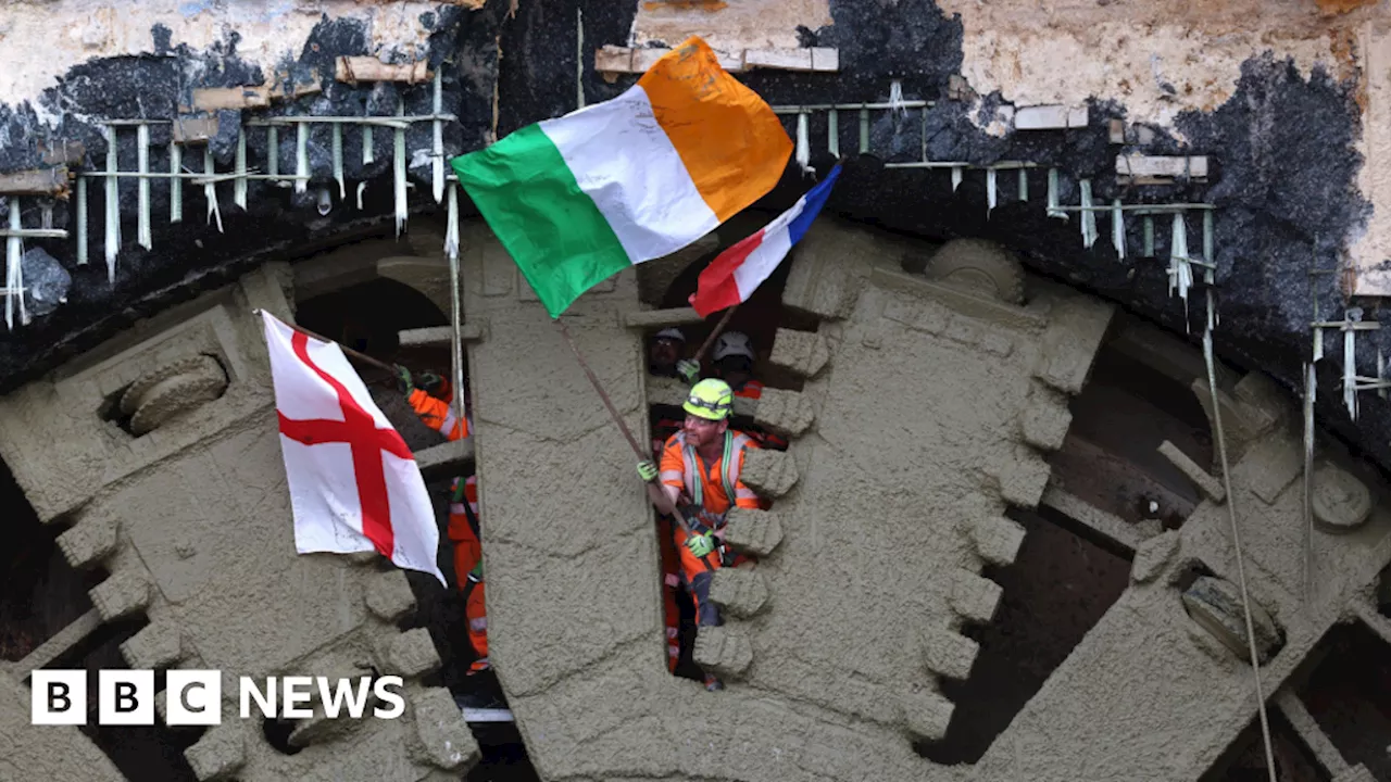 HS2 tunnelling machine completes journey in Buckinghamshire