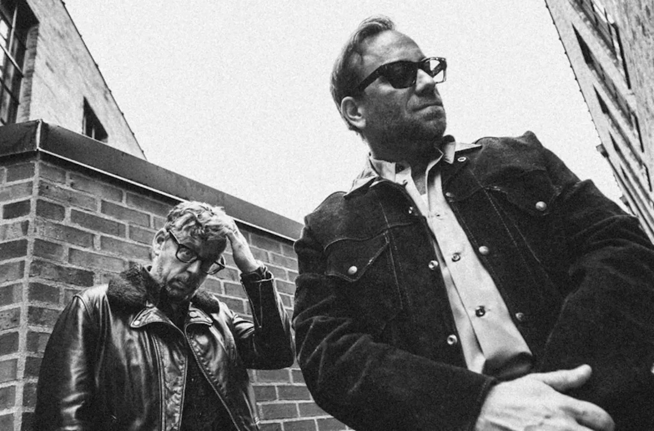 The Black Keys Share How Playing Old 45 RPM Records Inspired New Album ‘Ohio Players’