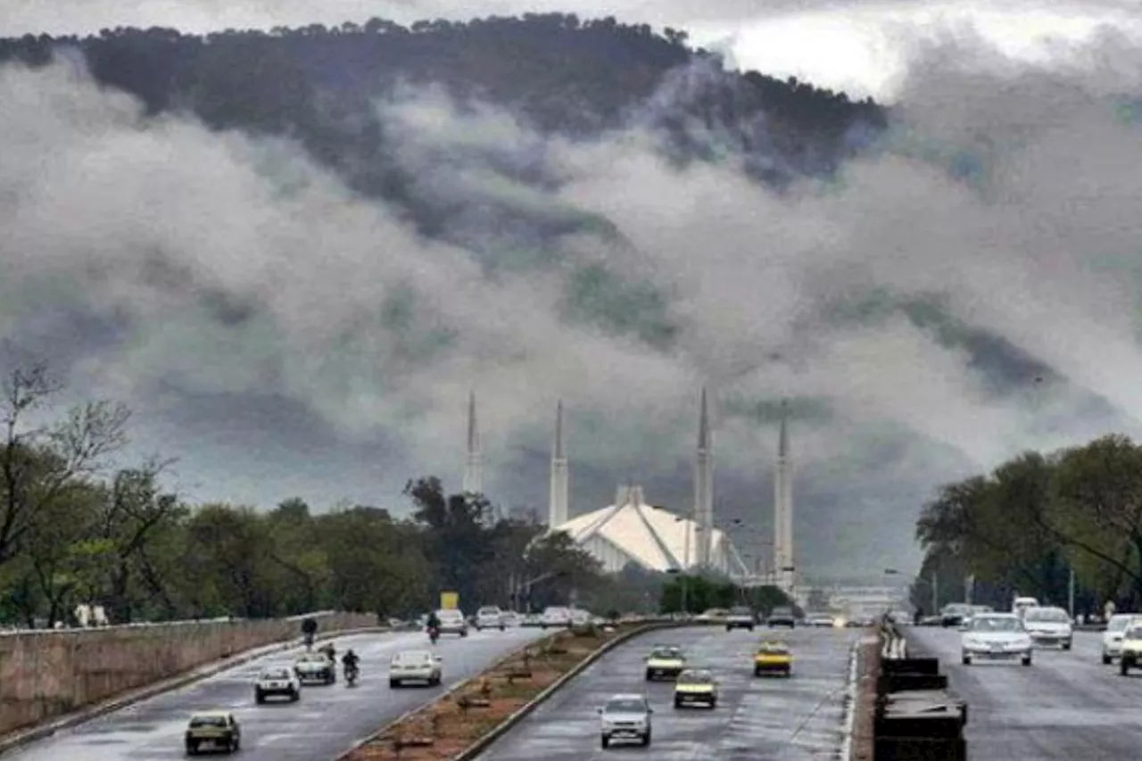 Weather update: rain and thunderstorms expected in Pakistan