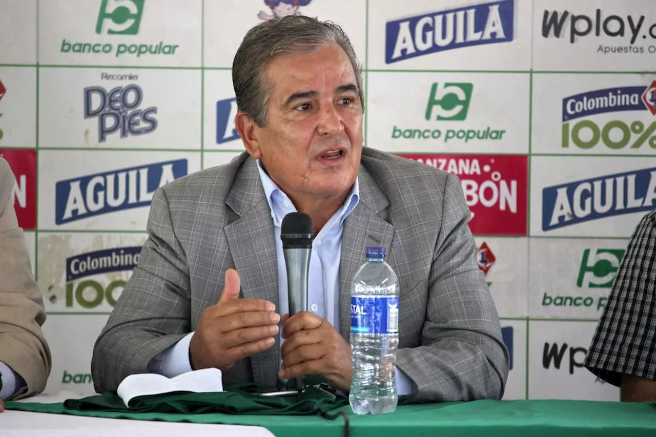 Jorge Luis Pinto apuntó contra Néstor Lorenzo: “Es un irrespeto para el fútbol colombiano”