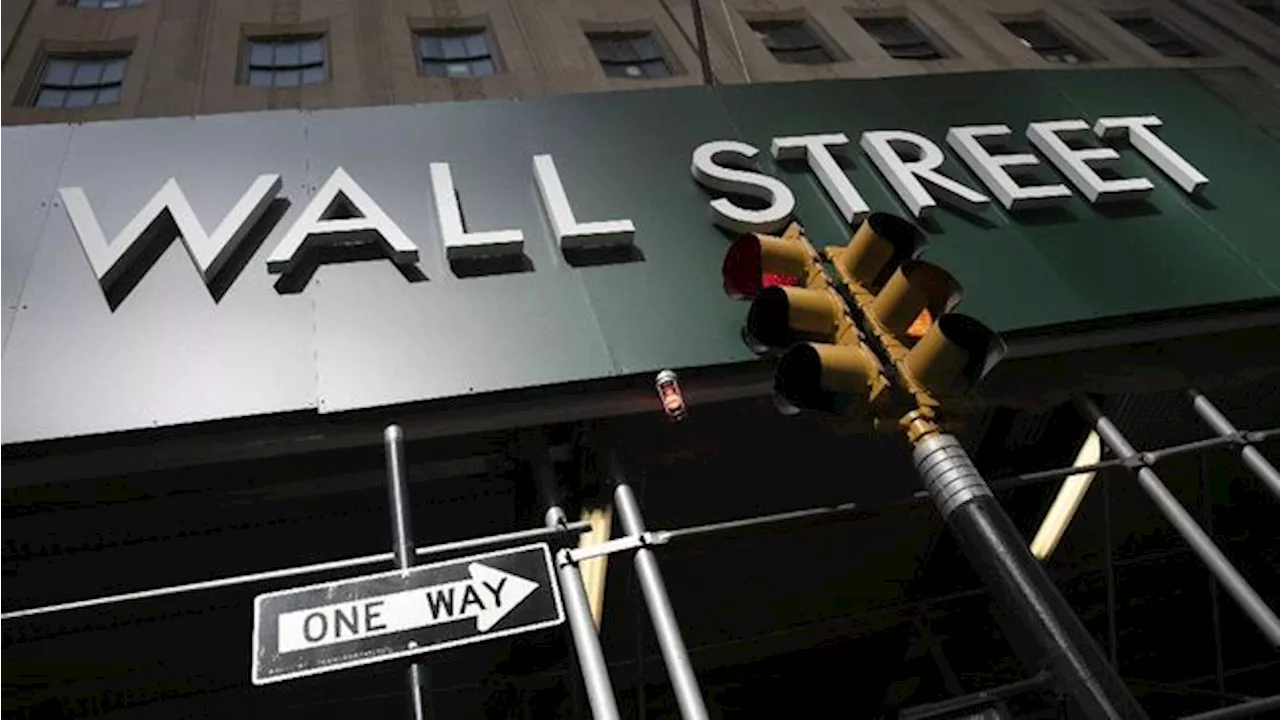 Wall Street Ambruk, Investor Taking Profit Jelang Akhir Pekan