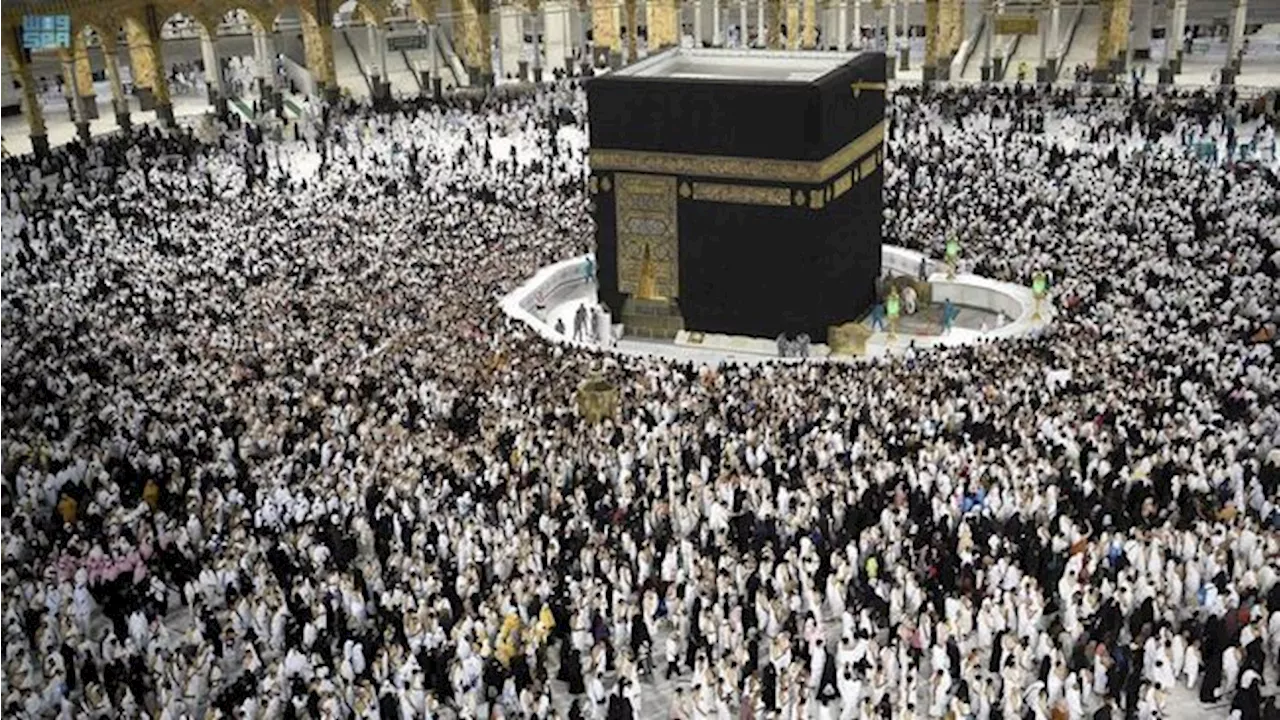 Jemaah Umrah Kini Bisa Tawaf Pakai Mobil Golf di Masjidil Haram