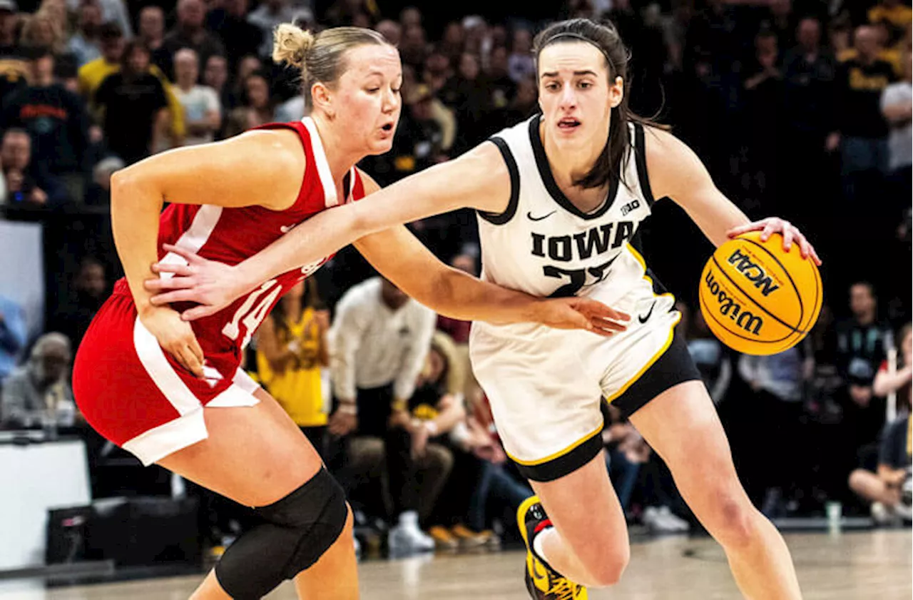 Holy Cross vs Iowa Predictions, Picks, and Odds: Caitlin Clark's Title Quest Begins