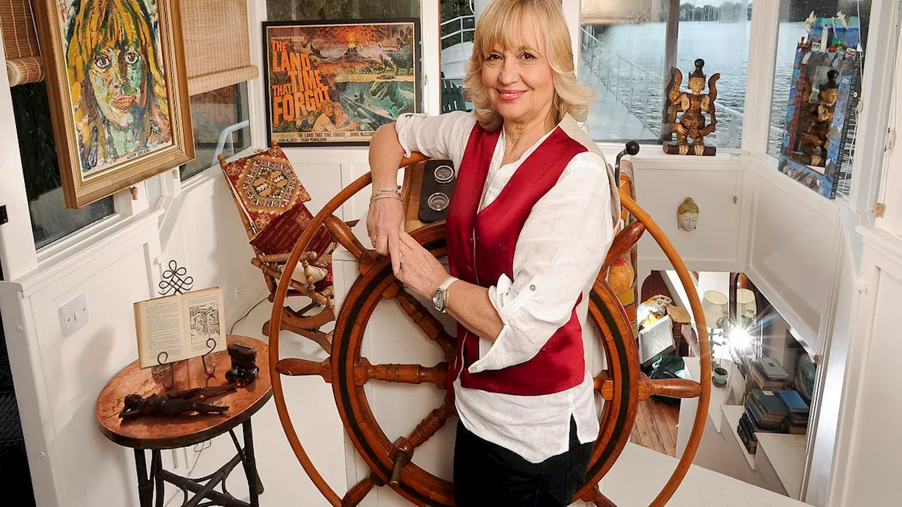 'British Bardot' actress Susan Penhaligon puts historic Thames houseboat that was used to smuggle...