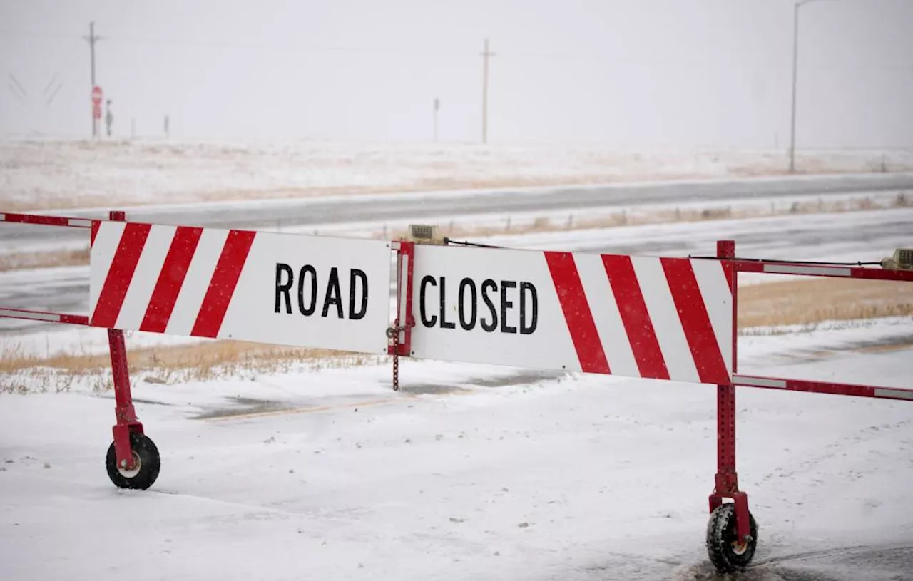 Westbound I-70 closed near Wheat Ridge for crash, delays morning commuters