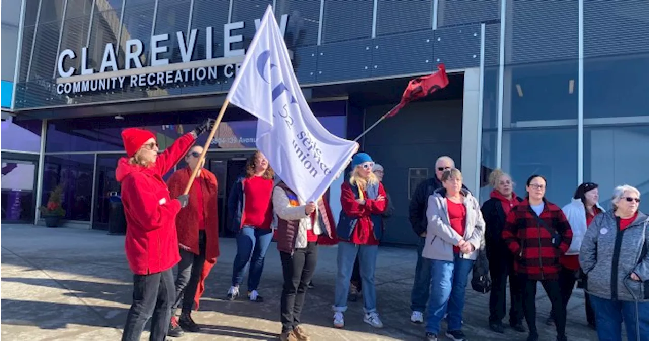 Ratification votes held for City of Edmonton, Edmonton Public Library CSU 52 members after strike averted