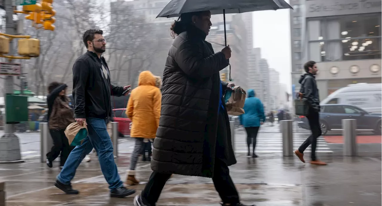 Weekend rain will turn into strong winds in NYC, meteorologist says