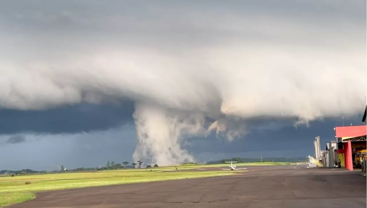 Inmet emite alerta de tempestades de 'grande perigo' para quatro estados