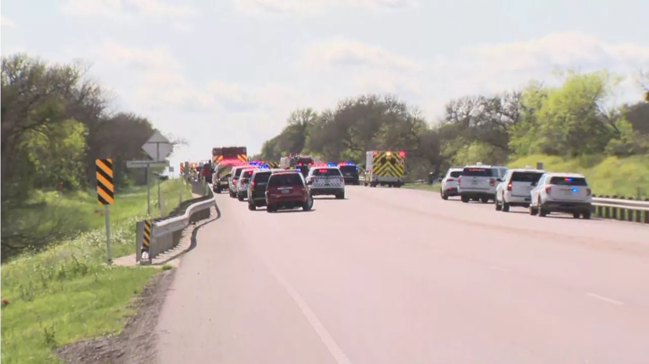 2 dead after school bus with dozens of pre-K students crashes in Central Texas