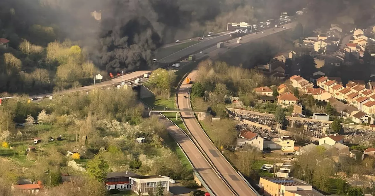 Meurthe-et-Moselle : un poids lourd accidenté déverse plus de 20.000 litres de produit inflammable