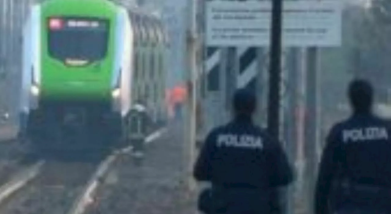 Incidente ferroviario a Treviglio, treno contro carrello della manutenzione: spavento a bordo e passeggeri eva