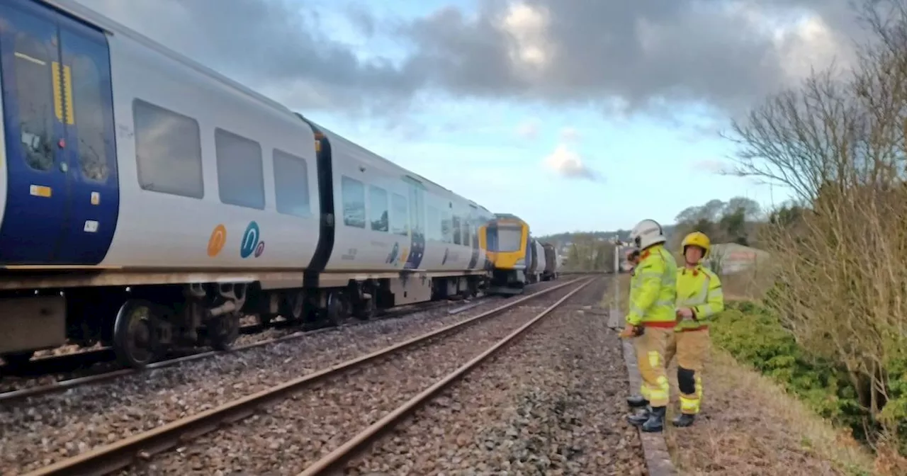 Train derails leaving line blocked with major disruption to last all day