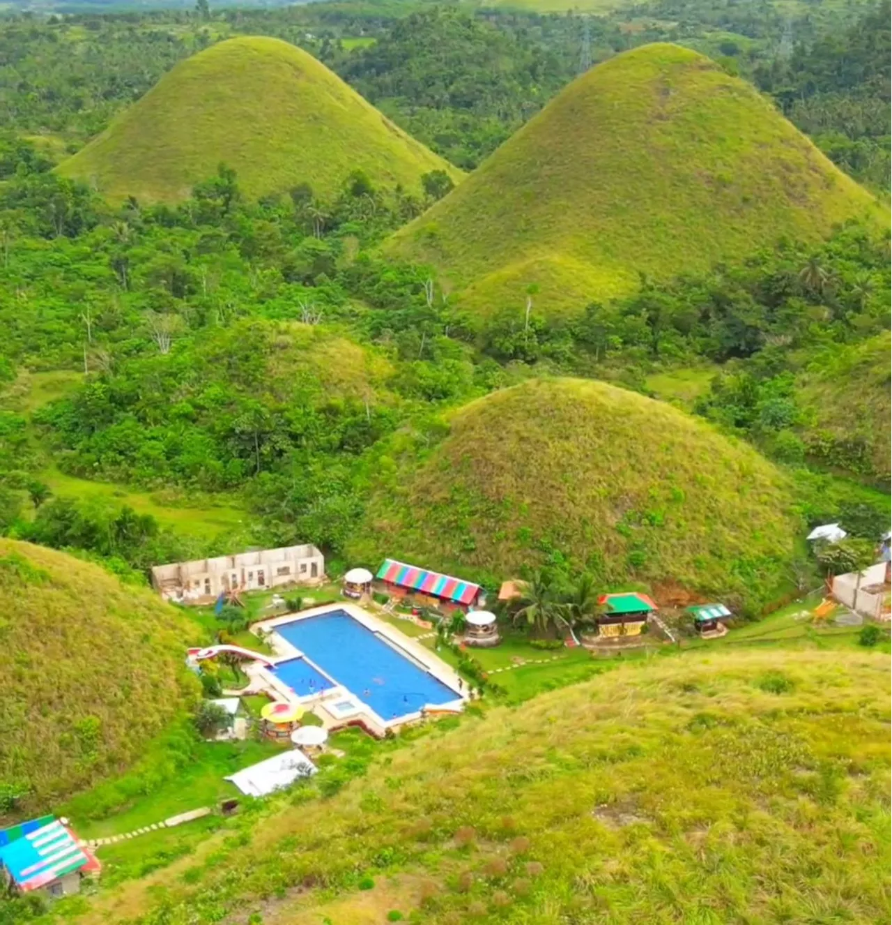 ‘Parts of Chocolate Hills carved for resort’