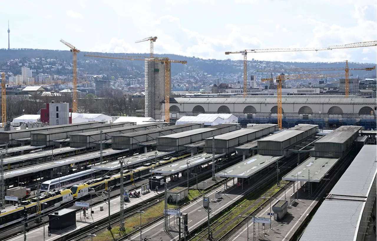 Stuttgart 21: Bestehender Bahnhof bleibt auch 2026