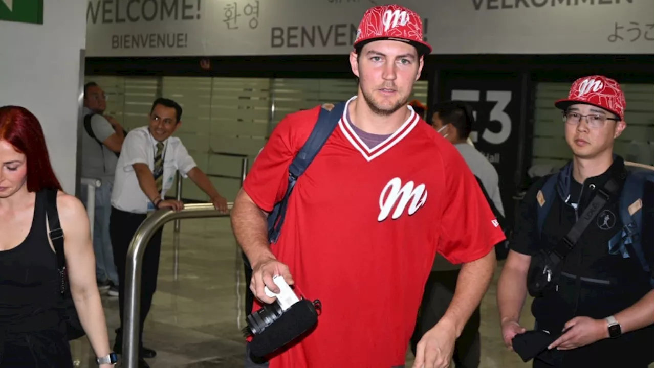 Trevor Bauer arriba en la CDMX para jugar con los Diablos Rojos hasta mayo