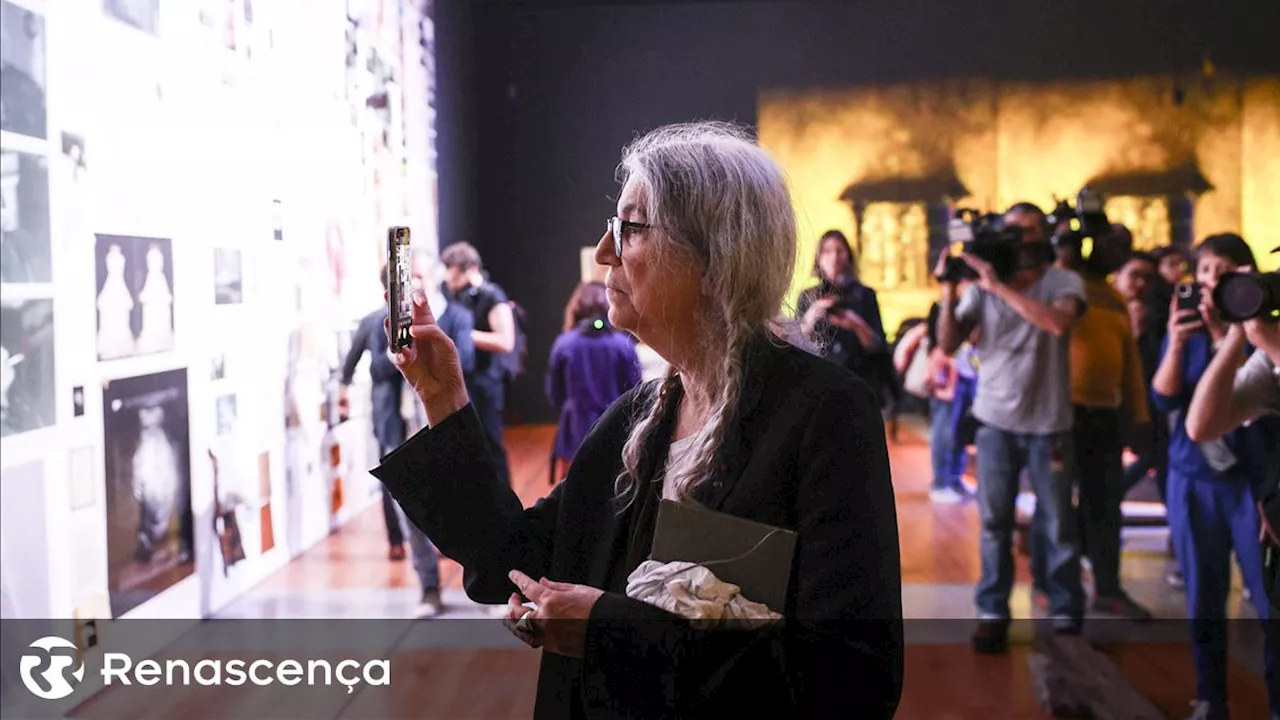 Patti Smith inaugura exposição no MAC CCB e canta “Lisboa Antiga” que o pai adorava