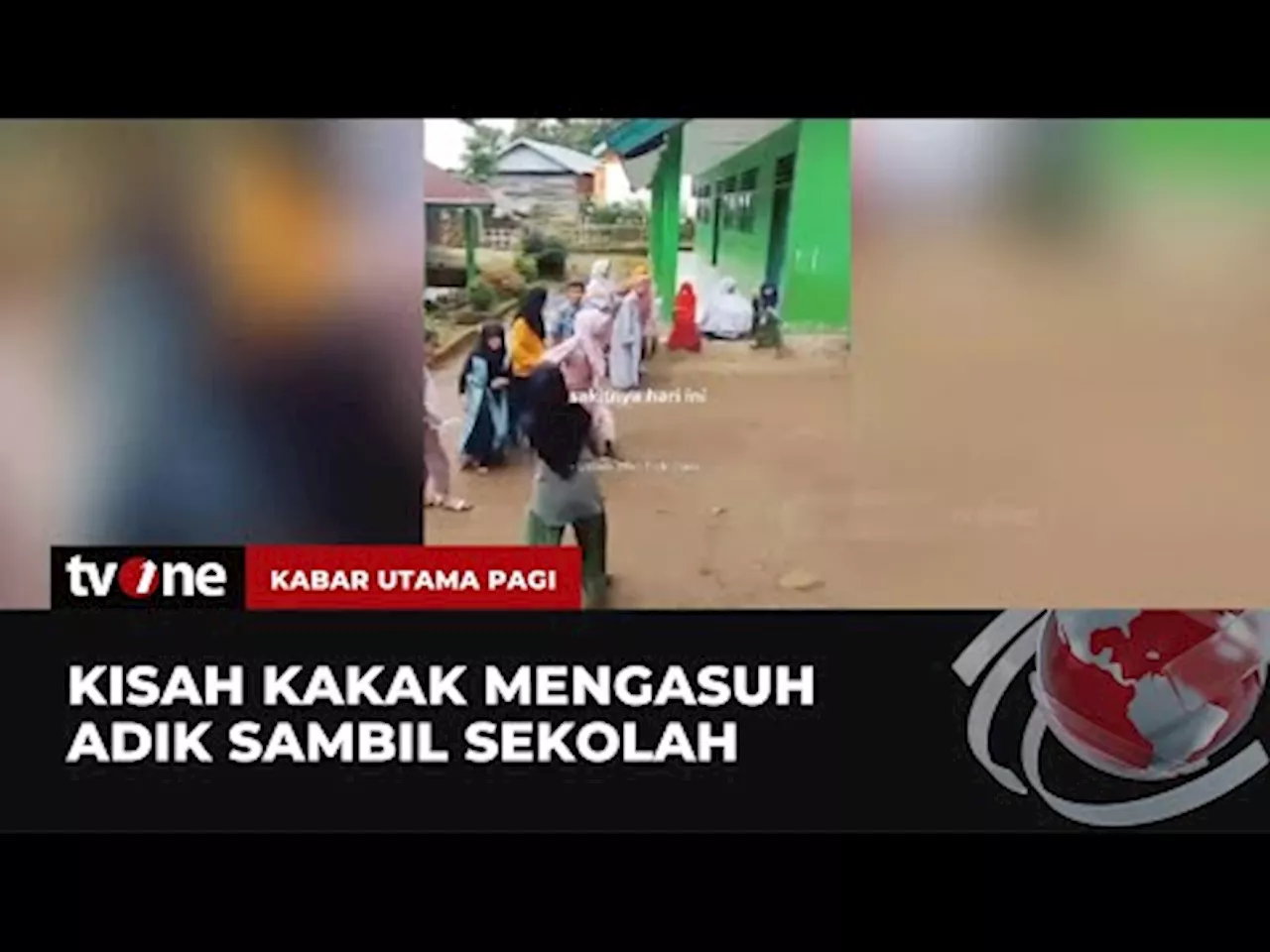 Kisah Perjuangan Seorang Kakak yang Ajak Adiknya ke Sekolah pasca Ibunda Meninggal