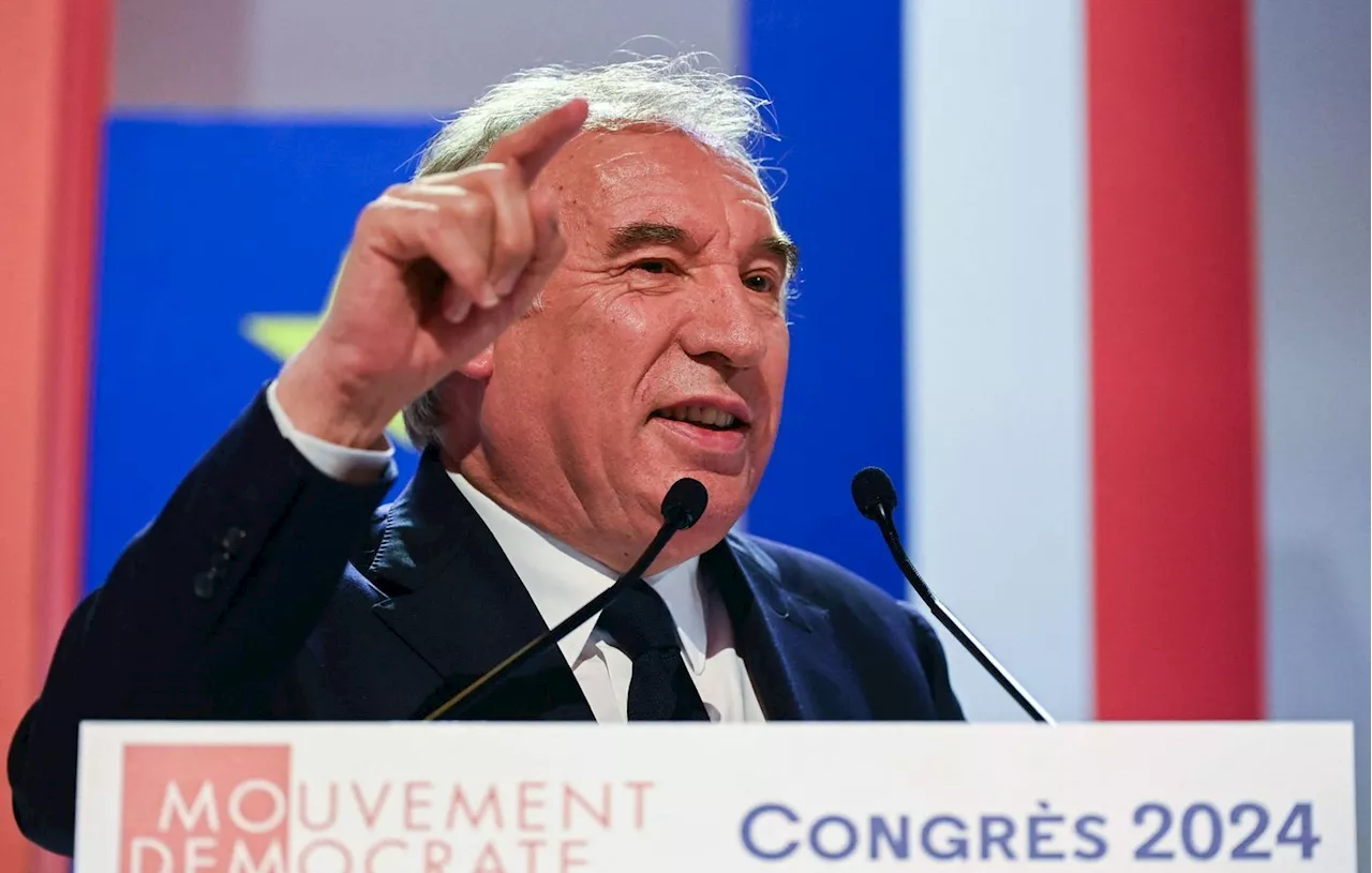 Modem : Seul candidat, François Bayrou réélu à la présidence