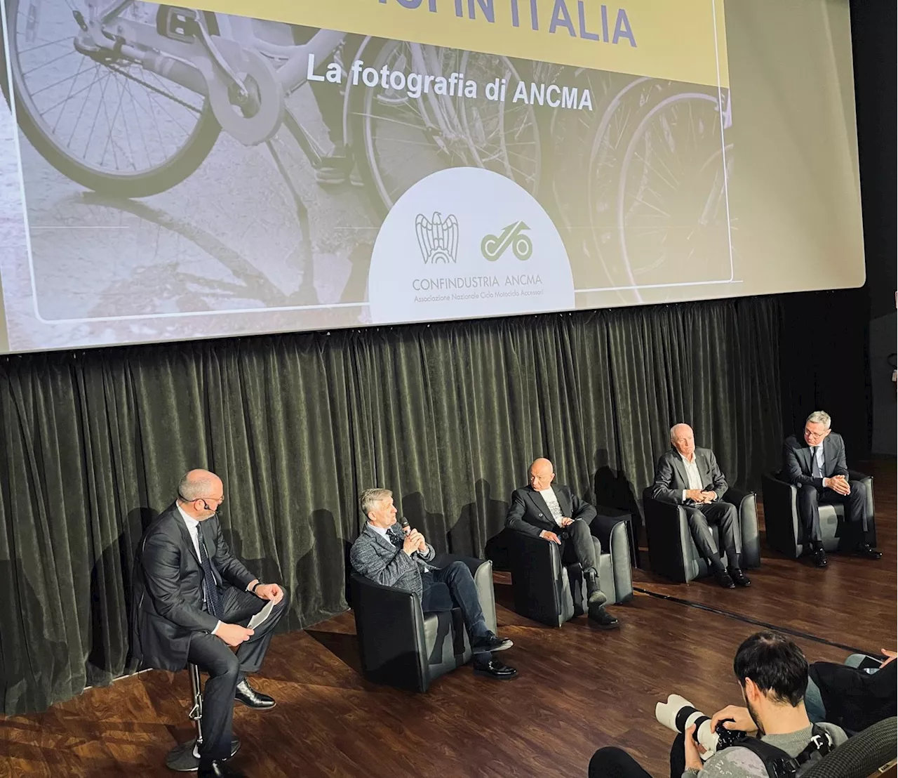 Mercato bici, ANCMA: 2023 chiude a