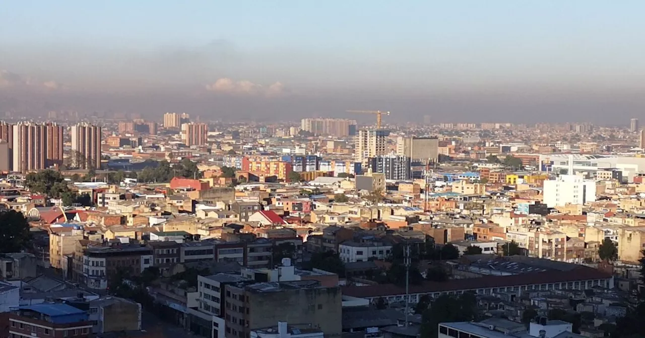 Decretan alerta ambiental en Bogotá por mala calidad del aire