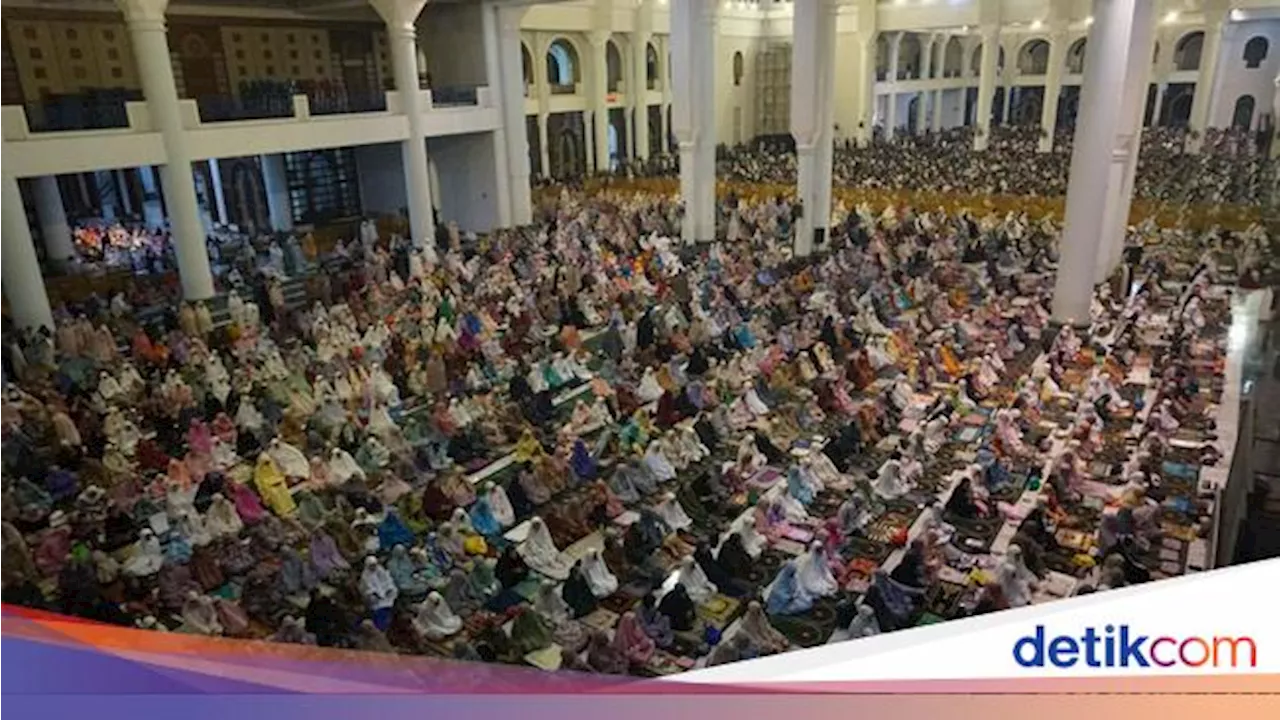 Kisah Pelaksanaan Salat Tarawih Pertama Era Rasulullah dan Sahabat