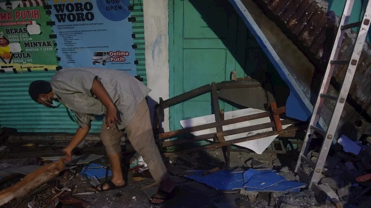 Bawean Earthquake Affects 143 Families, Hundreds of Buildings Damaged