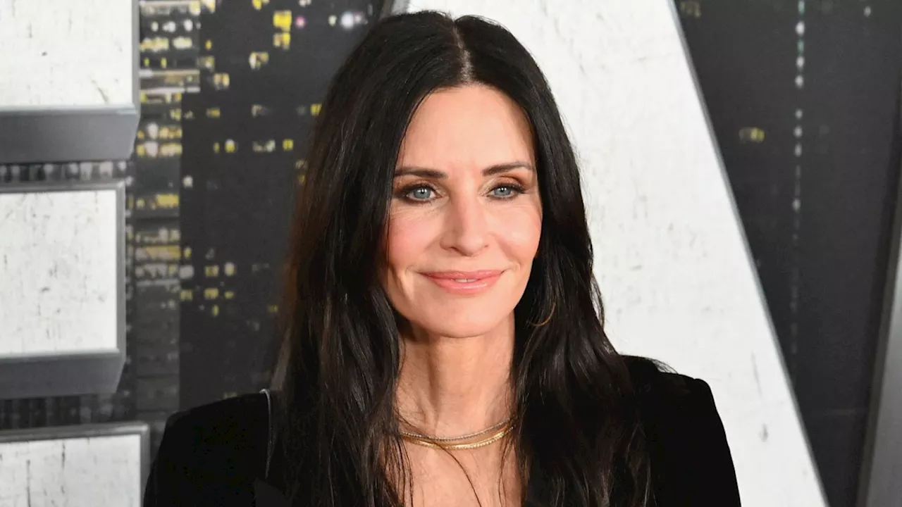 Courteney Cox shares hilarious video of her dogs' reaction when she leaves home