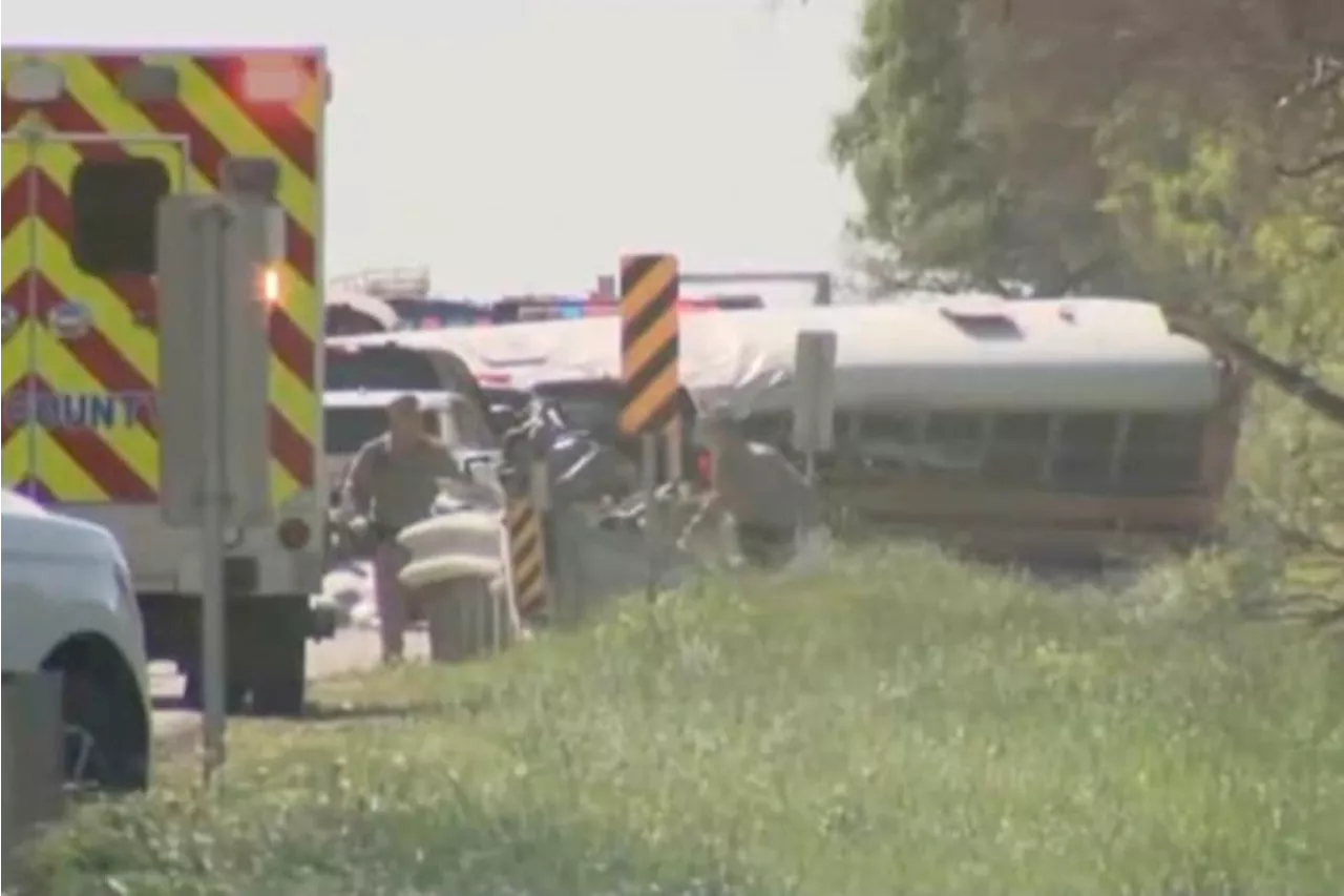 At least 2 dead after bus carrying 44 preschool students crashes into concrete truck in Bastrop County