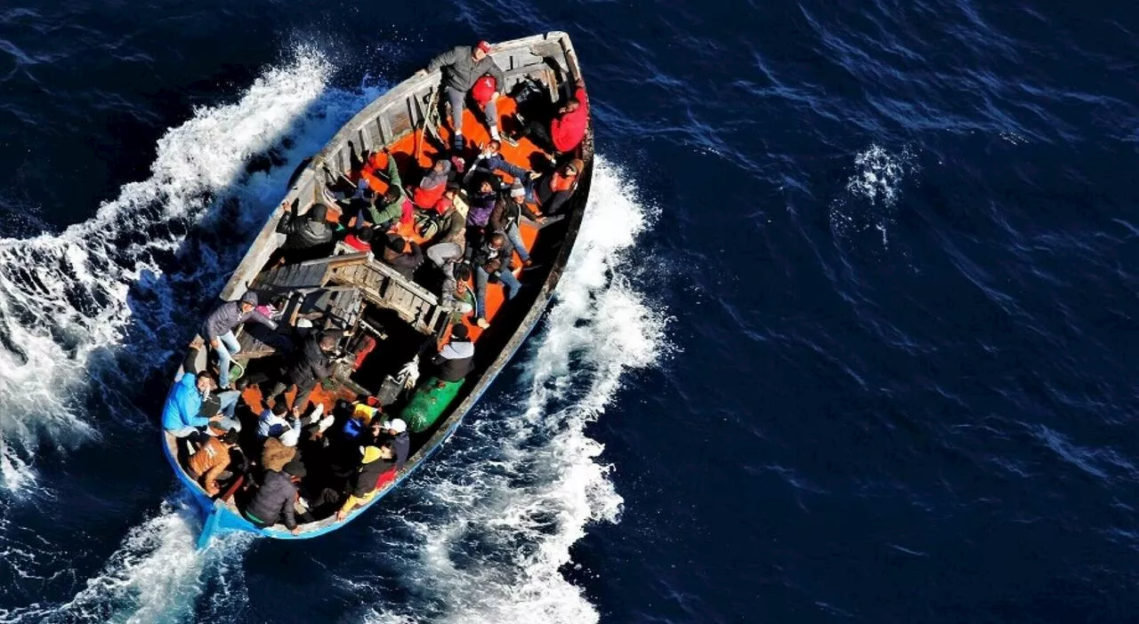 Bimba di 15 mesi dispersa nel naufragio di un barchino di migranti al largo di Lampedusa: 44 salvati