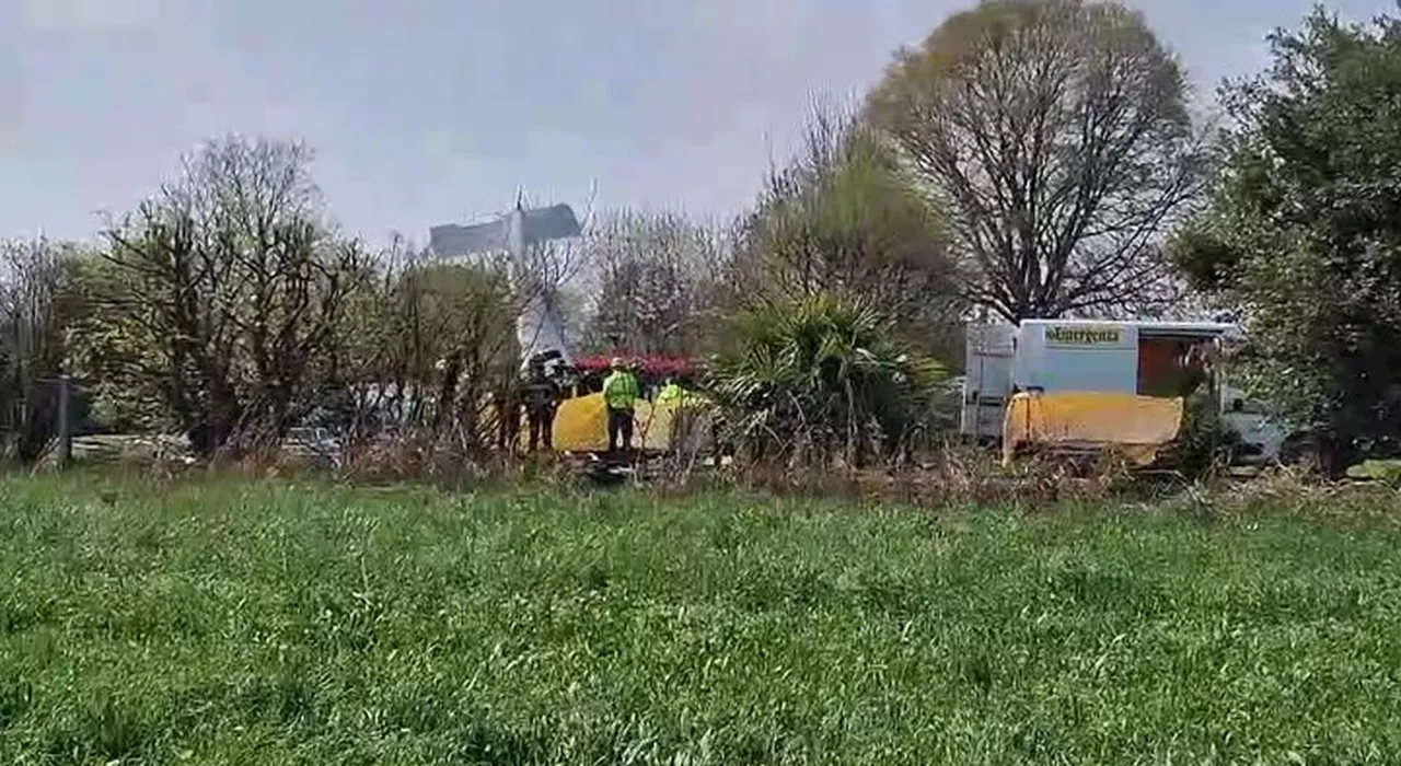 Treviso, ultraleggero si schianta nel giardino di una casa: due morti