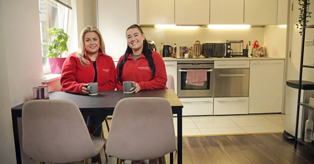 Co-workers Abbie and Niamh's £1,550-a-month Harlesden rental flat