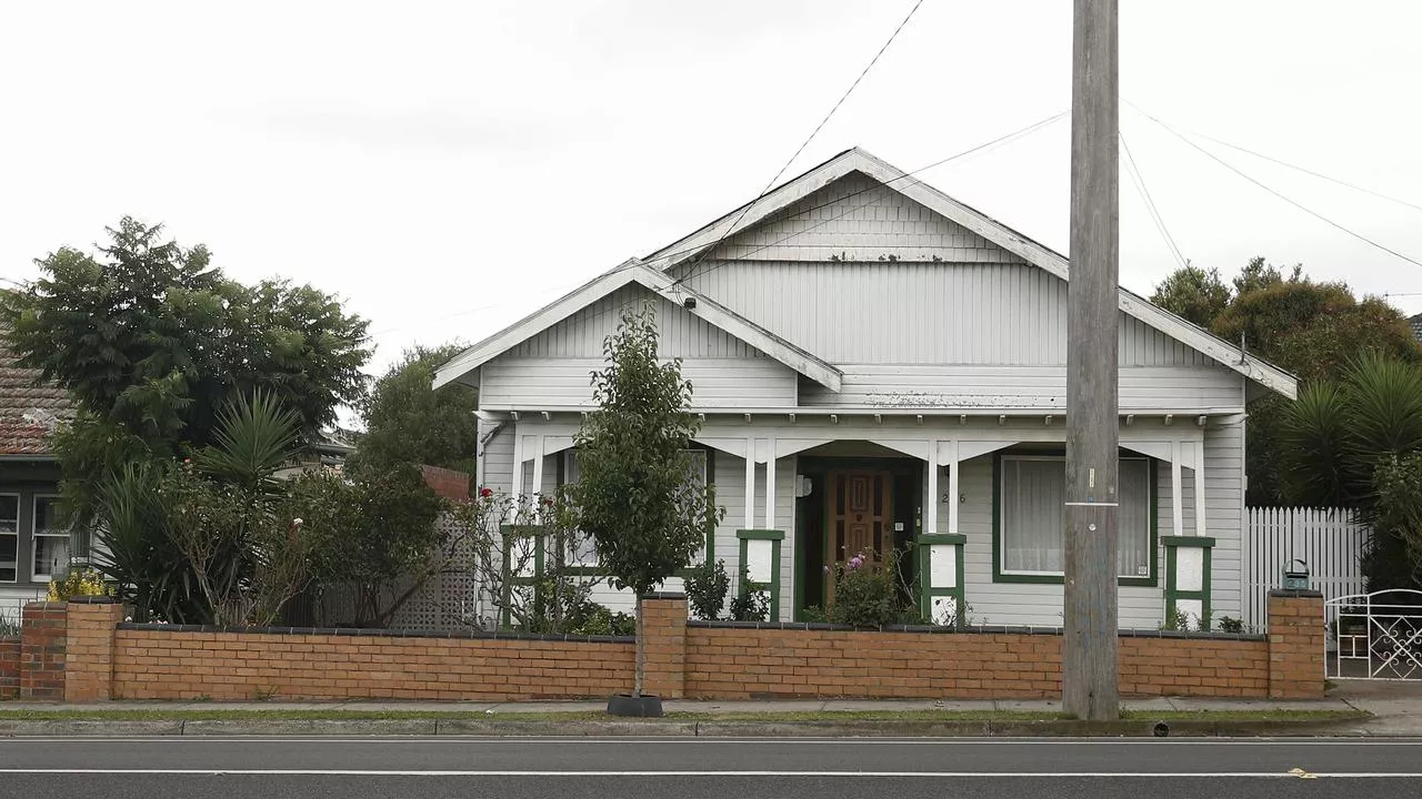 Clever way young Aussies buying houses