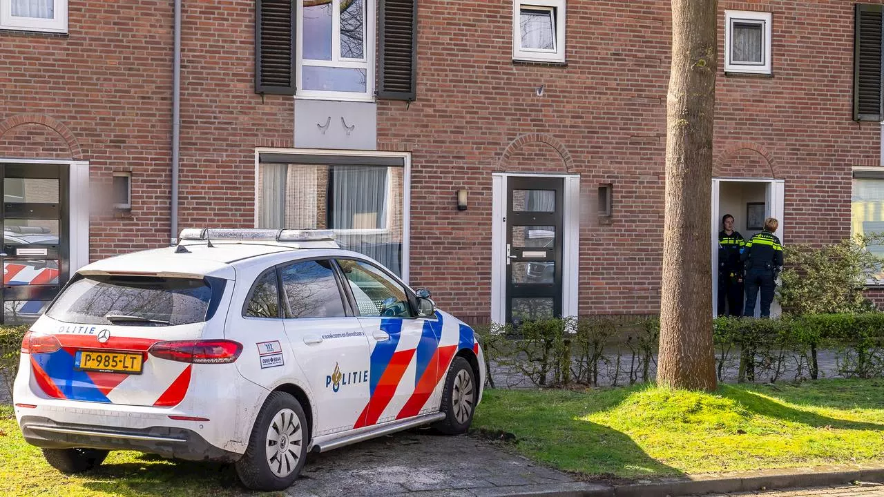 112-nieuws: man gestoken in huis Den Bosch • defecte trein op het spoor