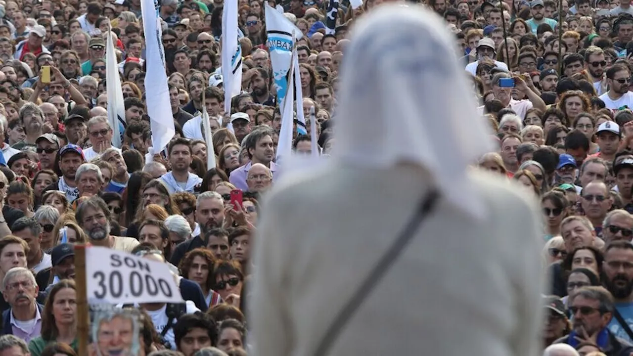 'Nunca Más odio, Nunca Más violencia política'