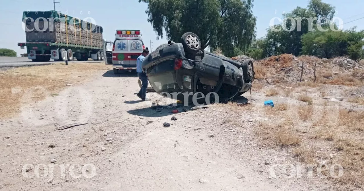 Choque en carretera de San Luis de la Paz deja tres personas heridas