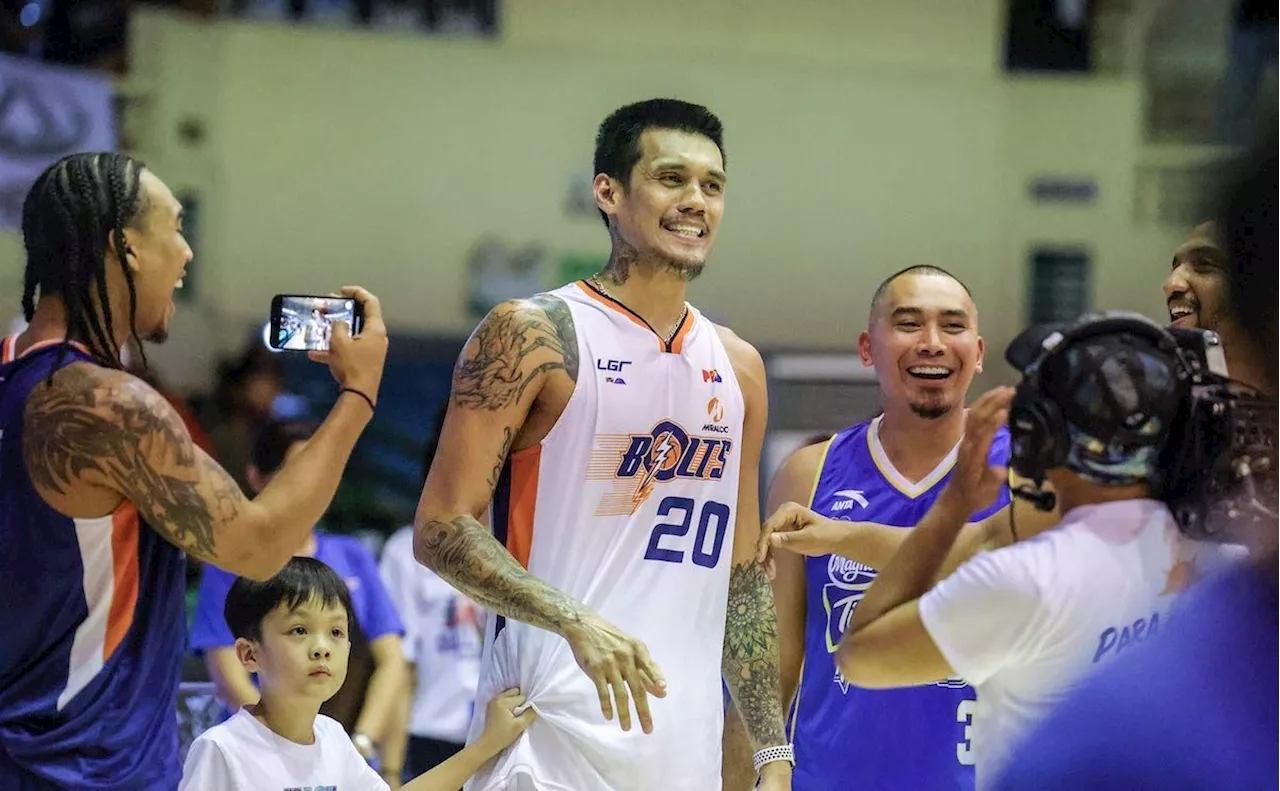 With help from Paul Lee, Raymond Almazan rules inaugural 3-Point Shootout for bigs