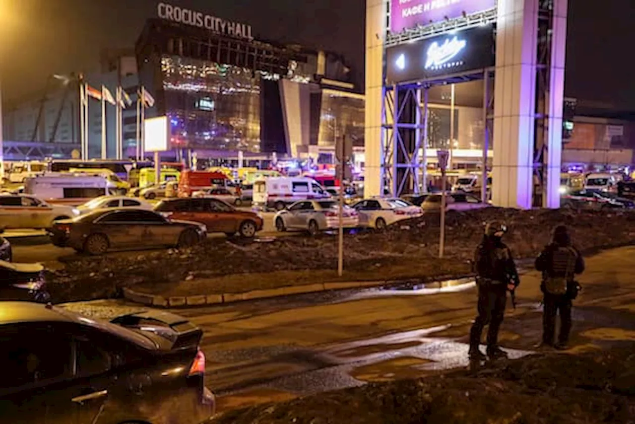 Attentato terroristico a Mosca, le immagini dell'assalto al Crocus City Hall. VIDEO