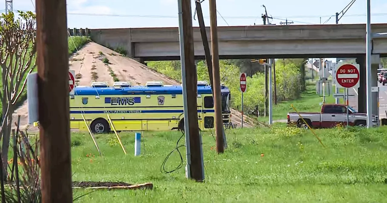 2 Dead, Including Child, in Texas School Bus Crash