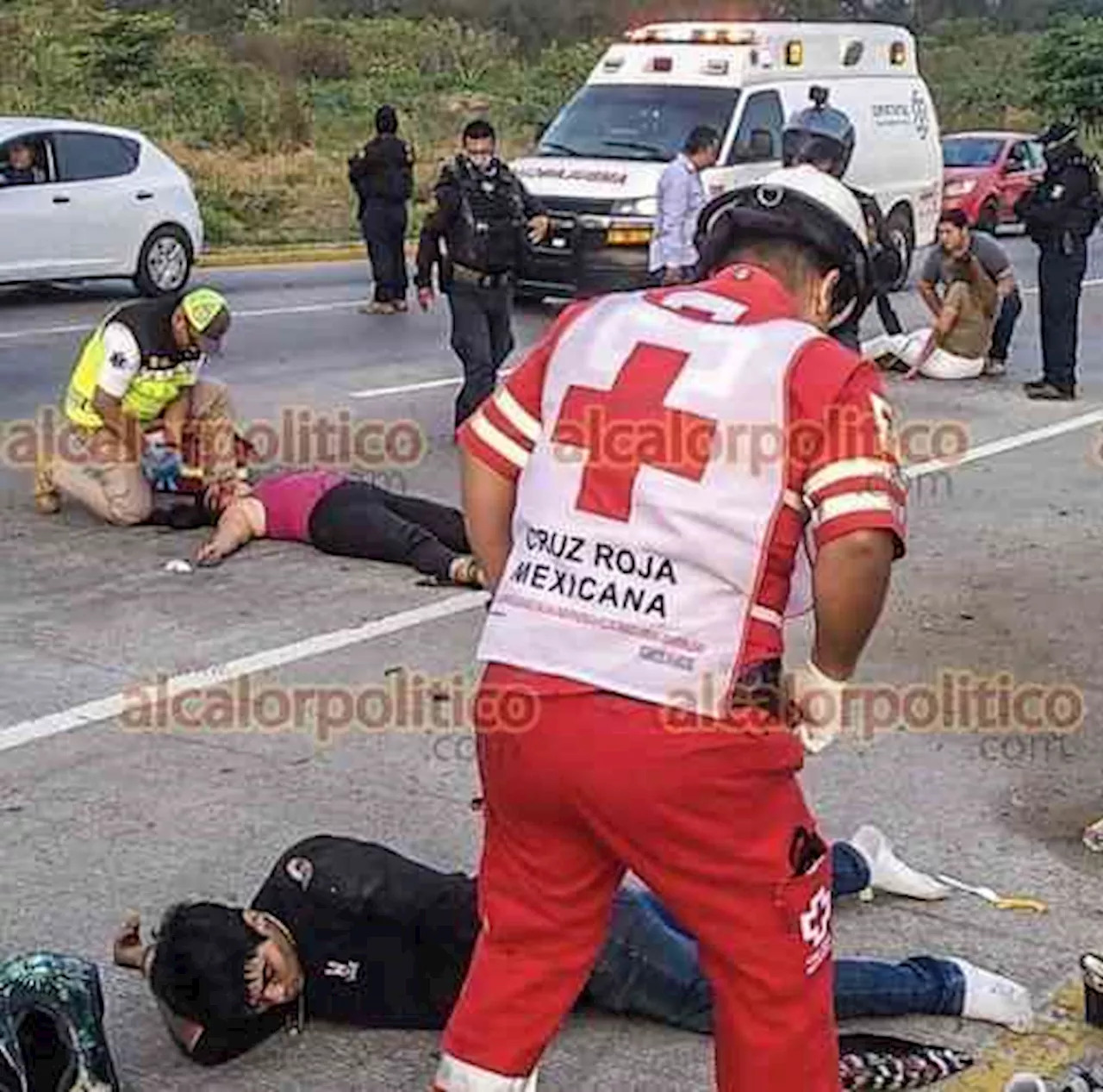 Se accidentan 3 personas a bordo de una misma motocicleta, en Veracruz Puerto