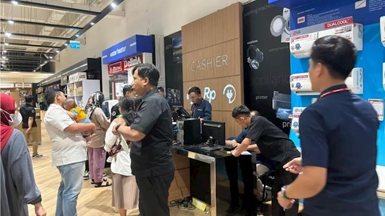 Meja dan Perlengkapan Makan Diskon Besar di Transmart