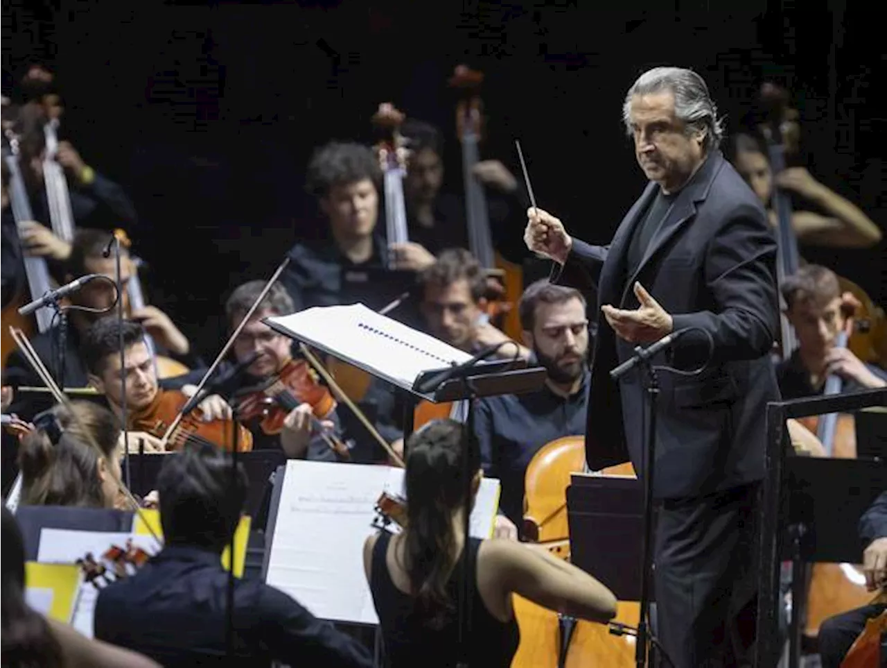 Riccardo Muti: «Il mio dolore per le Fosse Ardeatine: per la prima volta in Italia, dirigo la Sinfonia di...