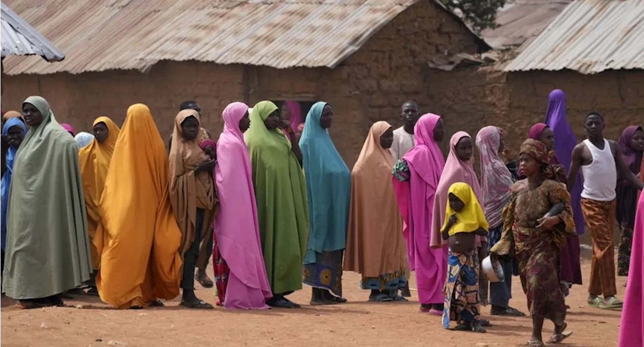 Liberan a algunos de los casi 300 niños secuestrados en Nigeria después de 2 semanas